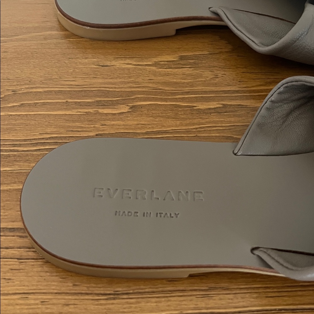 EVERLANE The Day Crossover Sandal - Picture 9 of 16